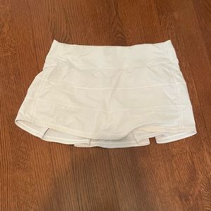 Size 6 lululemon white skirt